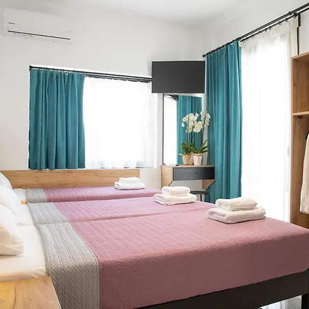Aparthotel Chrisanthi *