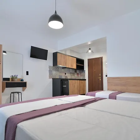 Aparthotel Chrisanthi Leptokaryá